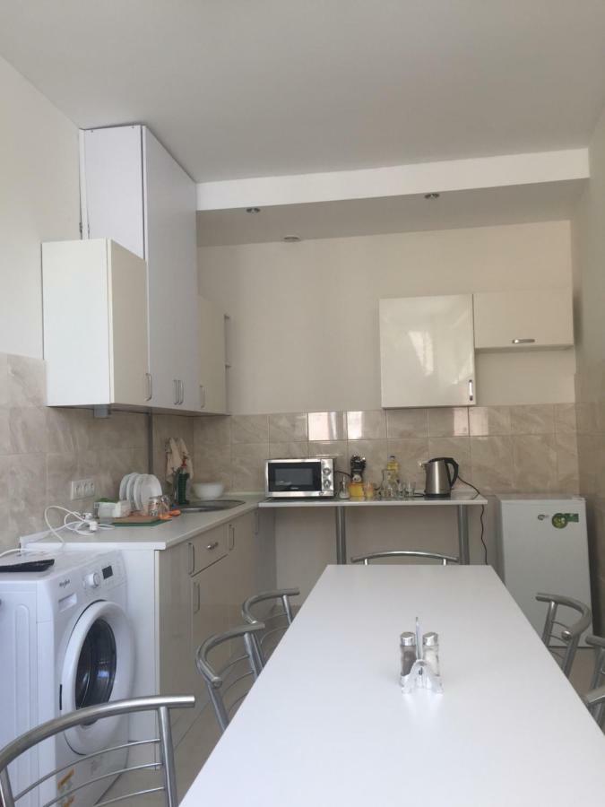 City Apartment Тернопил Екстериор снимка